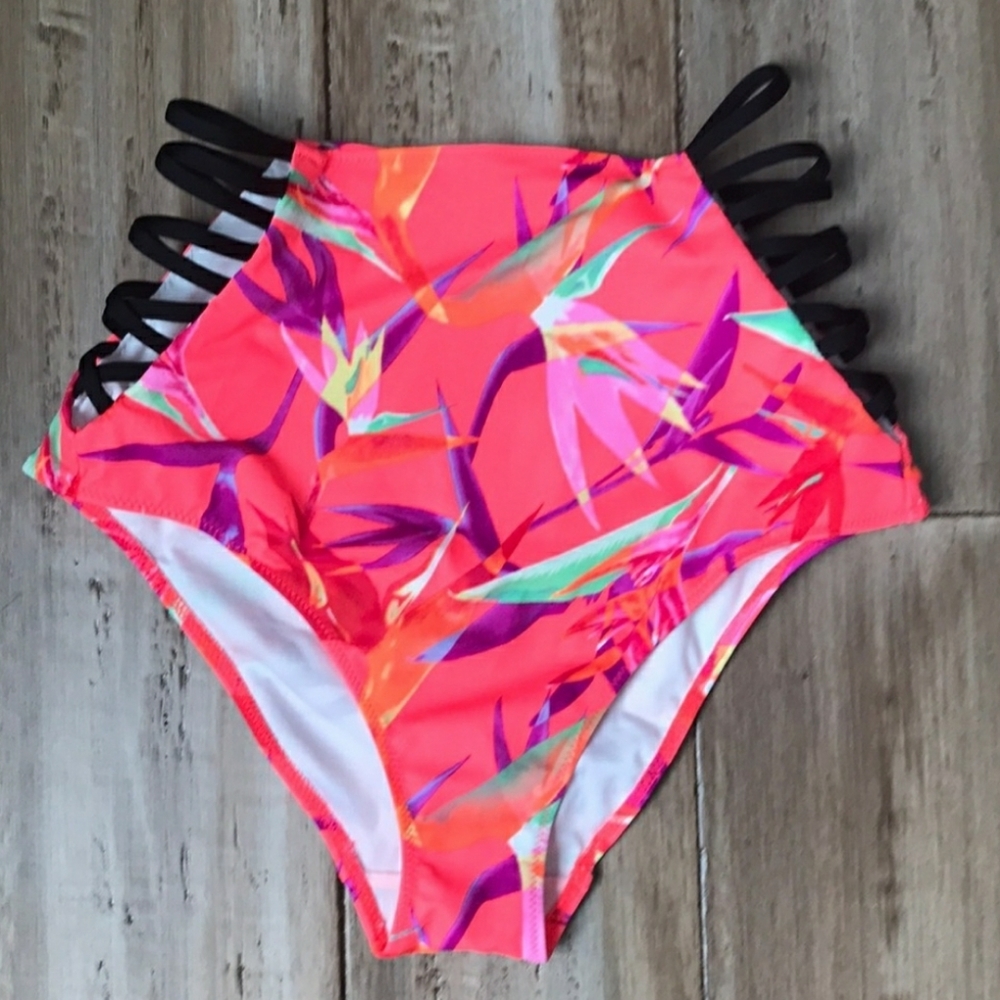 3PC VS Pink Bikini- strappy top with two bottoms! - Picture 3 of 3